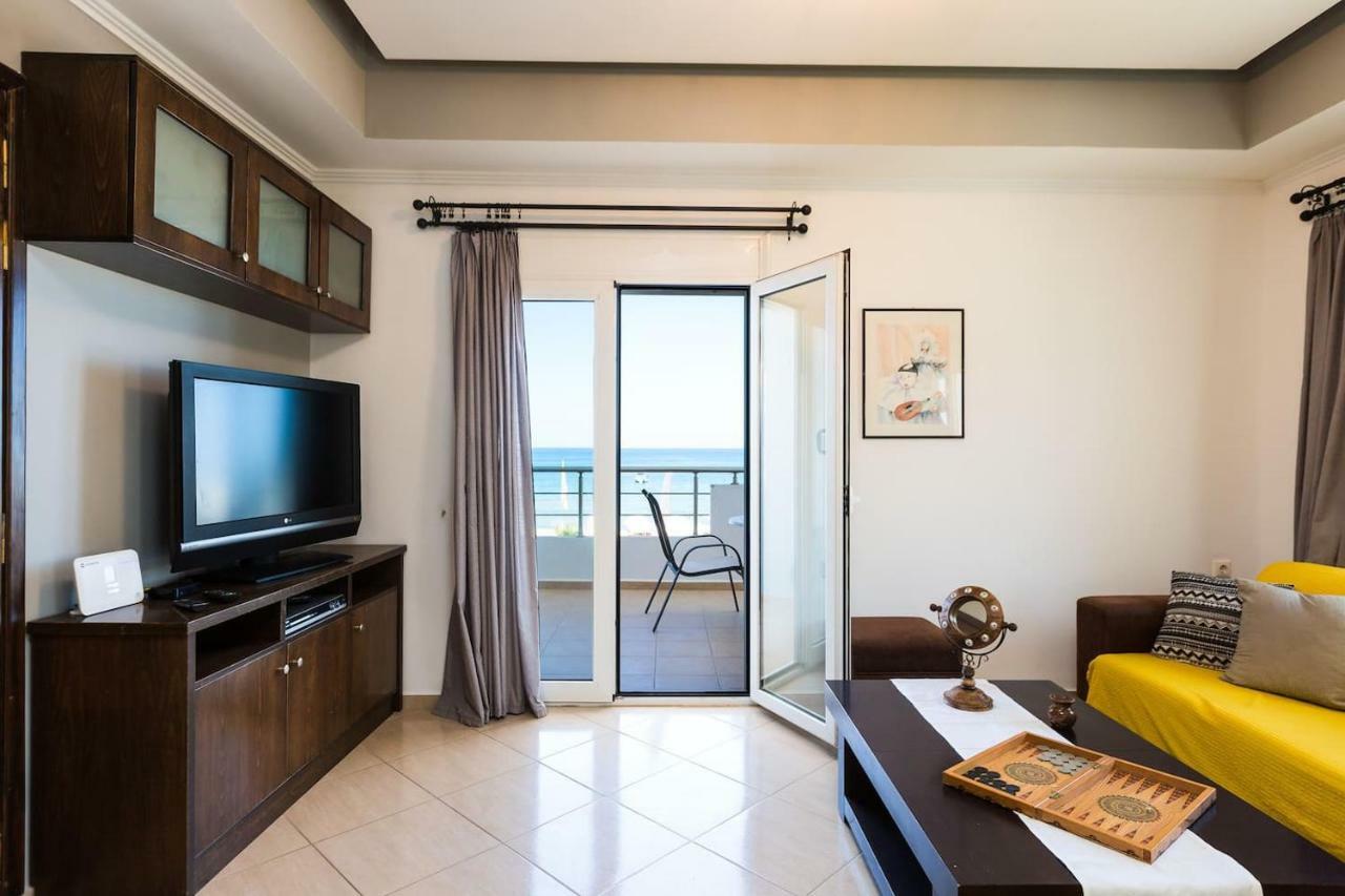 Beachfront Apartment Réthimno Kültér fotó