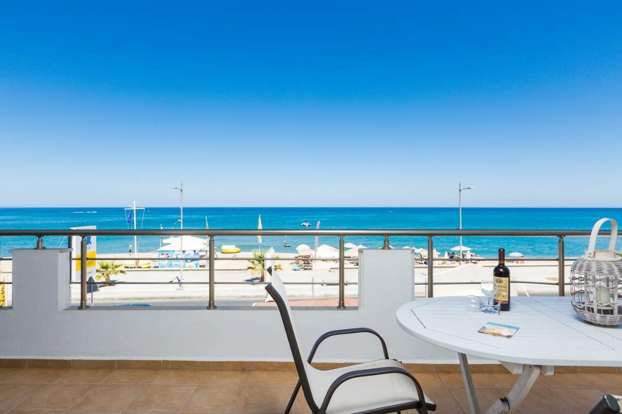 Beachfront Apartment Réthimno Kültér fotó
